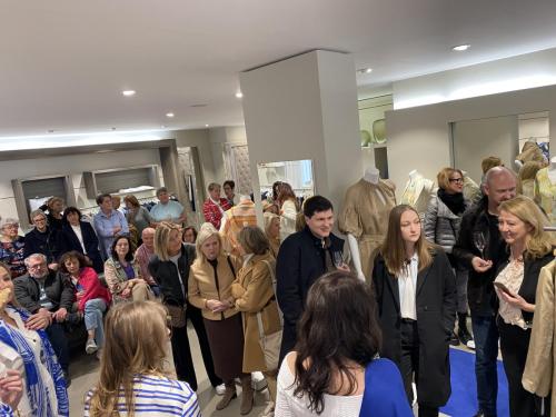 25-03-22-11-23-22-7024